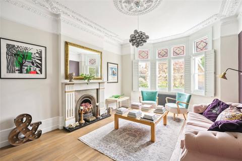 47 Sandycoombe Road, Twickenham, TW1 2LR