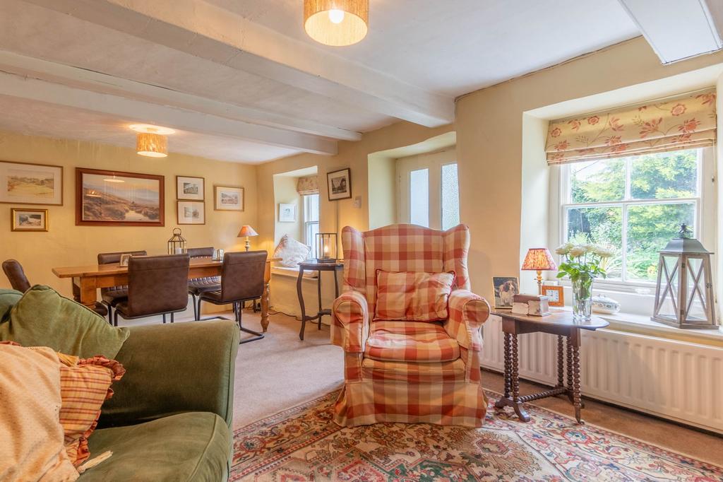 Dining room with snug area