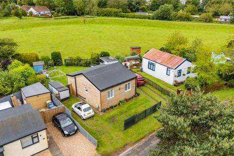 2 bedroom bungalow for sale, Main Road, Humberston Fitties, Grimsby, Lincolnshire, DN36