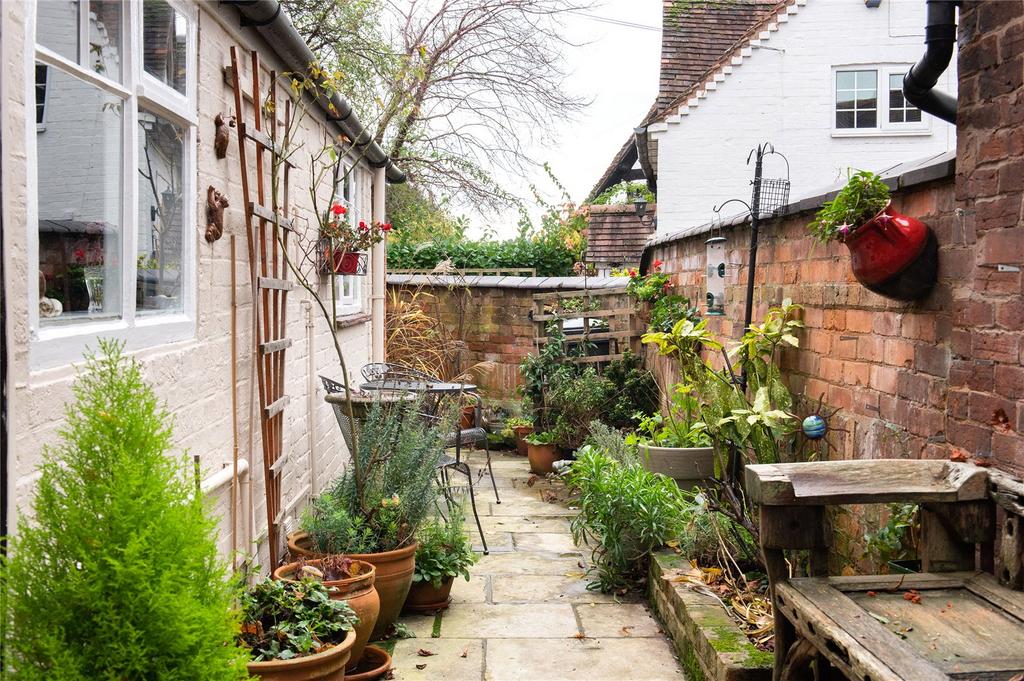 Walled Courtyard