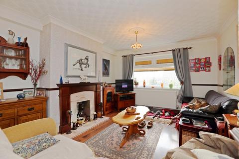 44 Birchgrove, Llanharry, Pontyclun, CF72 9HY