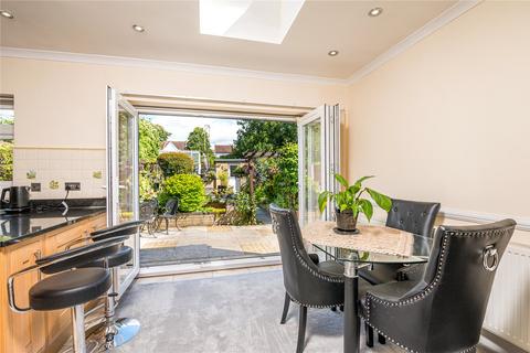 183 Ambleside Drive, Southend-on-sea, SS1 2UW
