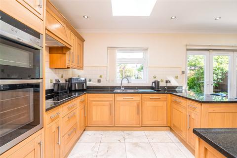 183 Ambleside Drive, Southend-on-sea, SS1 2UW