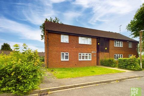 2 bedroom apartment for sale, Groves Way, Cookham, Maidenhead, Berkshire, SL6