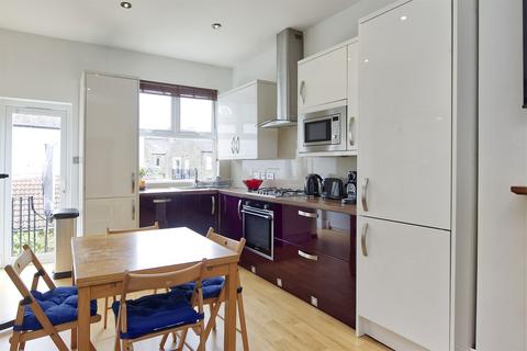 3 bedroom flat for sale, Pavilion Terrace, Pavilion Terrace, Wood Lane, London, W12