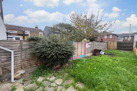 61 James Street, Sheerness, ME12 2QE