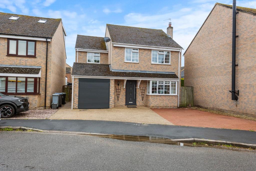 Broadmarsh Lane, Freeland, OX29 4 bed detached house for sale £500,000
