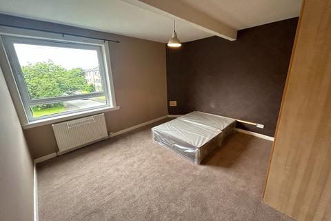 2 bedroom flat to rent, Hutchison Road, Gorgie, Edinburgh, EH14