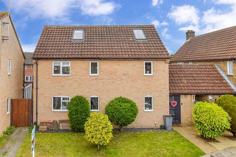 4 bedroom detached house for sale, Cleall Avenue, Waltham Abbey, Essex