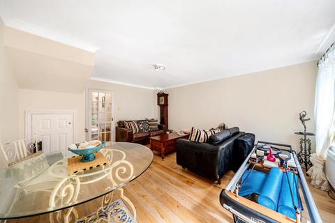 3 bedroom end of terrace house for sale, Ottershaw,  Chertsey,  KT16