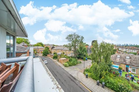 2 bedroom apartment for sale, Highfield Close, London