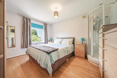 27d Kechill Gardens, Bromley, BR2 7NG