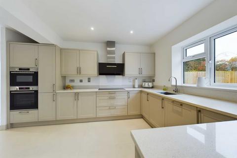 3 bedroom detached house for sale, Bartel Close, Leverstock Green