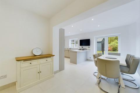 28 Bartel Close, Hemel Hempstead, HP3 8LY