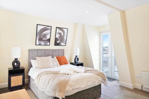 3 bedroom property to rent, Camden Road, Holloway, London, N7