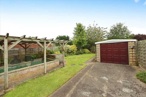 3 bedroom bungalow for sale, Grantham Road, Bracebridge Heath