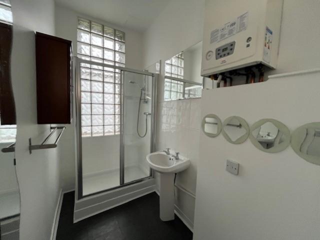 Ensuite