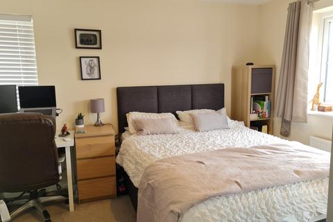 3 bedroom semi-detached house for sale, Binyon Close, Stowmarket IP14