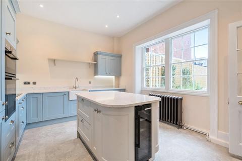 6 bedroom townhouse for sale, King Street, Sudbury, Suffolk, CO10