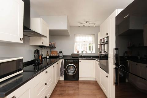 25 Lamb Hill Close, Sheffield, S13 8FT