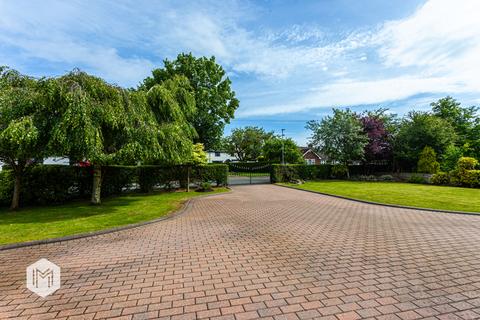 3 bedroom bungalow for sale, Heath Lane, Croft, Warrington, Cheshire, WA3 7DT