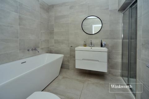 254 Longfellow Road, Worcester Park, KT4 8AT