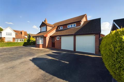 4 bedroom detached house for sale, Upton Close, Barnwood, Gloucester, Gloucestershire, GL4