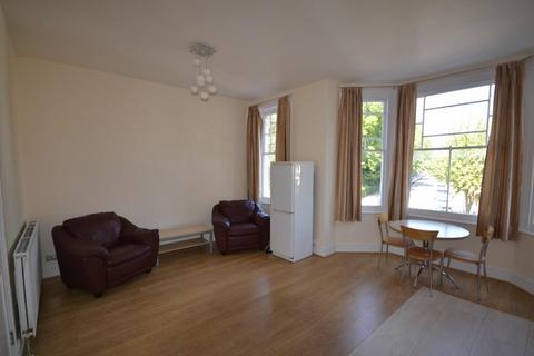 3 bedroom flat to rent, Harvist Road, Queens Park, NW6