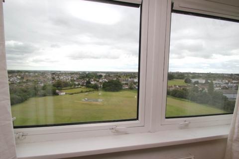 2 bedroom flat for sale, Mansel Close, Leigh On Sea