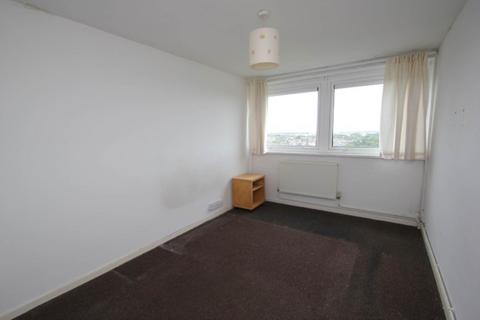 2 bedroom flat for sale, Mansel Close, Leigh On Sea