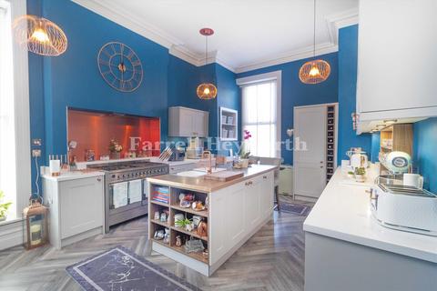 6 bedroom house for sale, Abbey Road, Barrow In Furness LA14