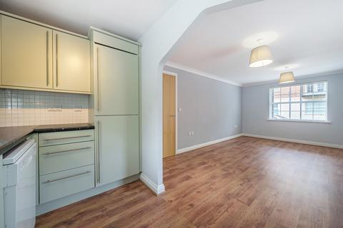 undefined, Mandarin Way, Racecourse, Newbury, RG14