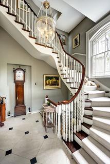 1 Upper Terrace, London, NW3 6RH