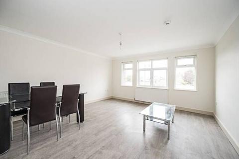 2 bedroom flat to rent, Brent Street, Hendon