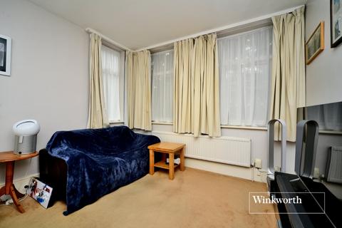 Studio for sale, Cheam Common Road, Worcester Park, Sutton, KT4