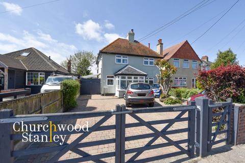 3 bedroom detached house for sale, Halstead Road, Kirby Cross, CO13