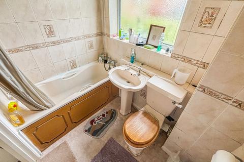 18, Valerie Court Bath Road, Reading, RG1 6HP