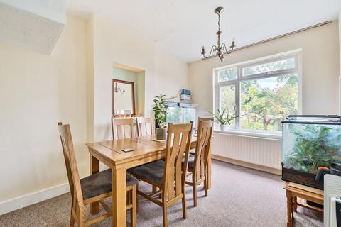 10 Vincent Road, Coulsdon, CR5 3DH
