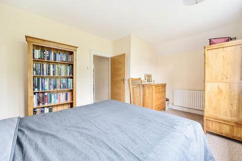 10 Vincent Road, Coulsdon, CR5 3DH