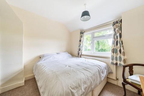 10 Vincent Road, Coulsdon, CR5 3DH