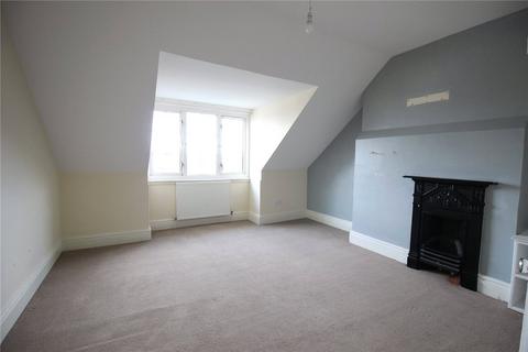 2 bedroom apartment for sale, High Street, Lee-On-The-Solent, Hampshire, PO13