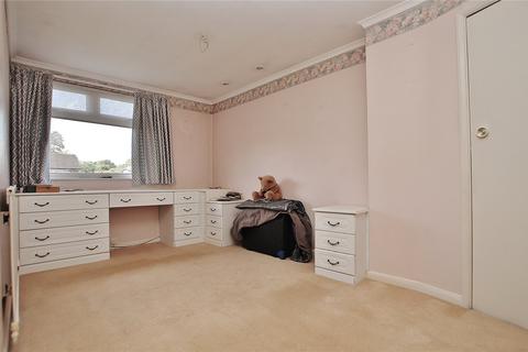 5 Lansdown Close, Woking, GU21 8TF