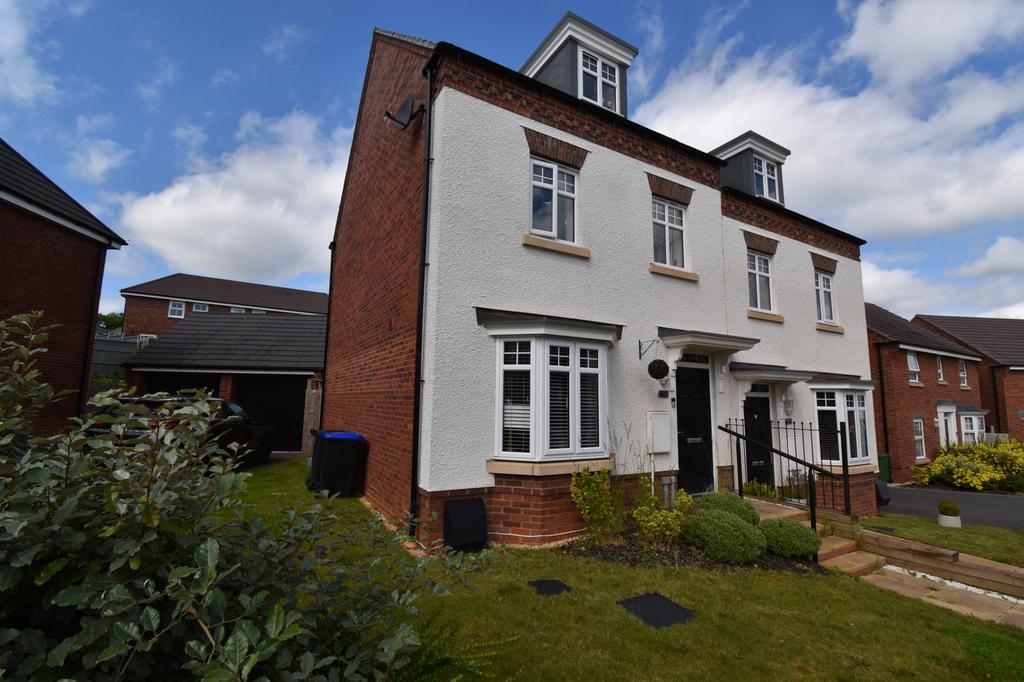Ropeway, Southam, CV47 3 bed semidetached house to rent £1,400 pcm