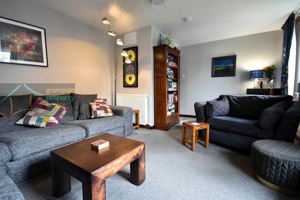 Lounge 3