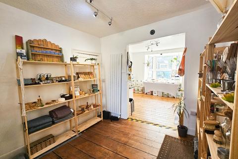5 Alexandra Road, Aberystwyth, SY23 1LE