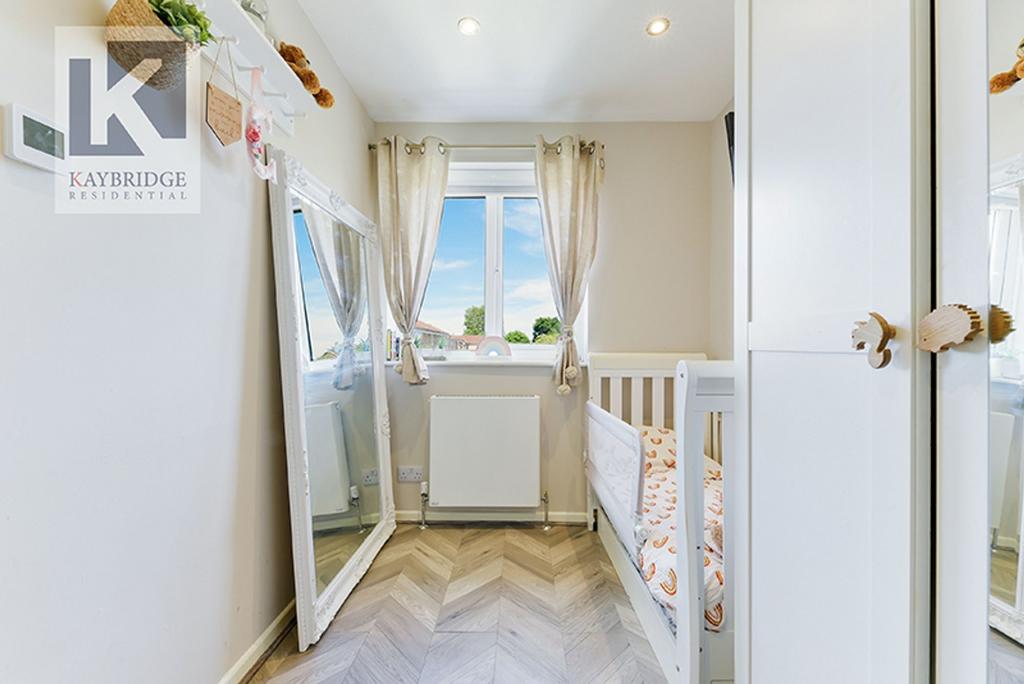 Cotswold Way, Worcester Park - KT4 8 LL