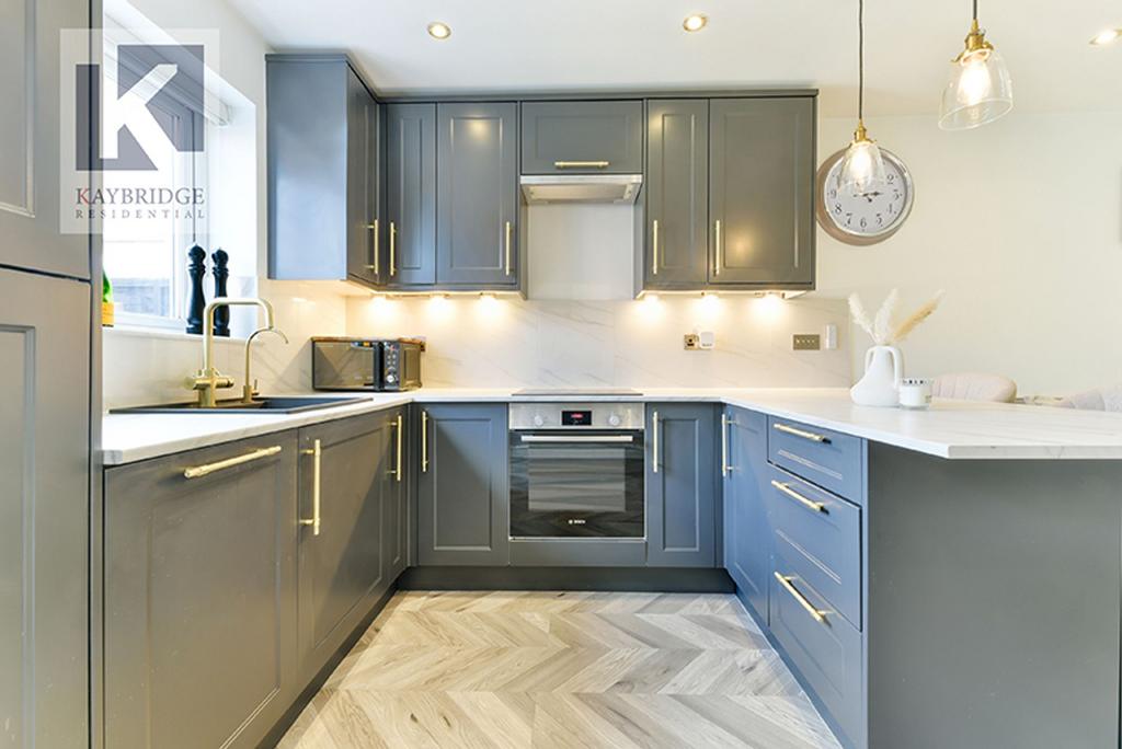 Cotswold Way, Worcester Park - KT4 8 LL