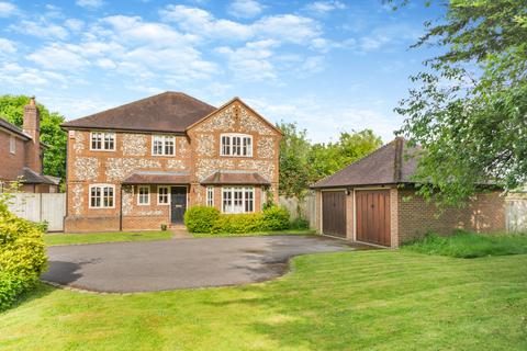 4 bedroom detached house for sale, Birch Gardens, Amersham