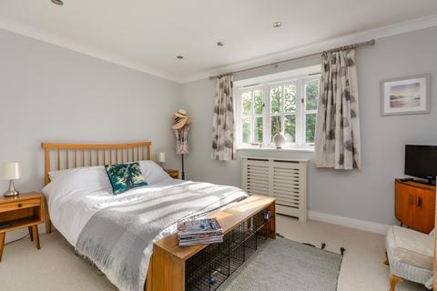 2 Birch Gardens, Amersham, HP7 9TH
