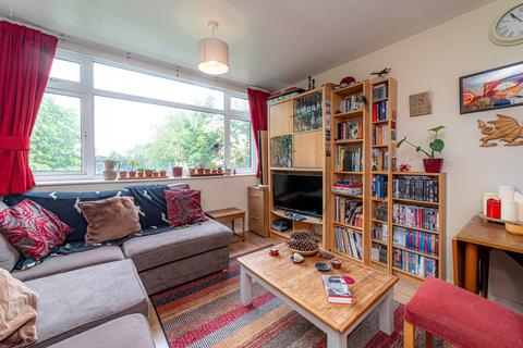 2 bedroom flat for sale, Halstead Close, Canterbury, CT2